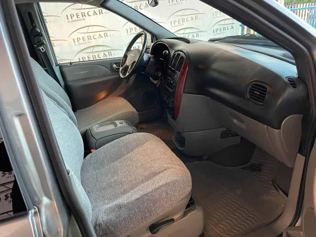 Chrysler Voyager Grand 2.8 CRD cat Limited Auto 09/2007-photo-8