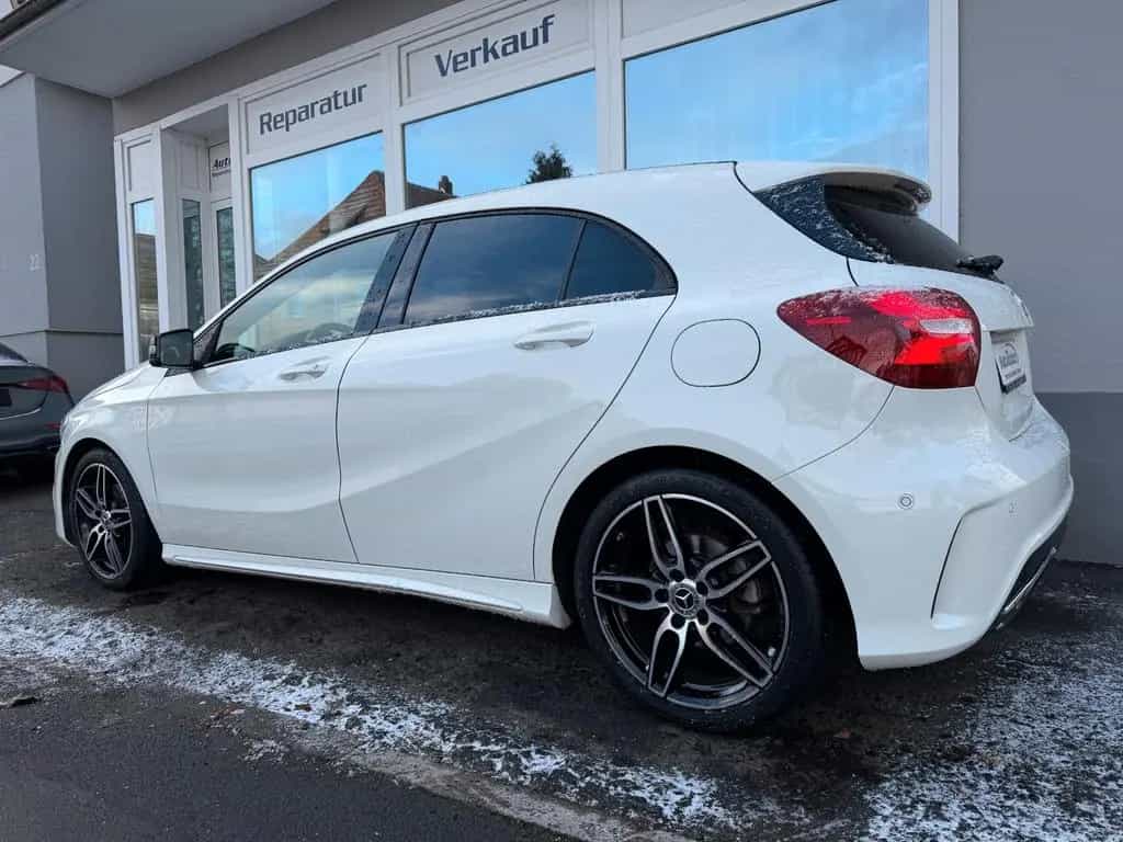 Mercedes-Benz A 200 AMG+Night+Kamera+LED+Navi+ 09/2017-photo-5