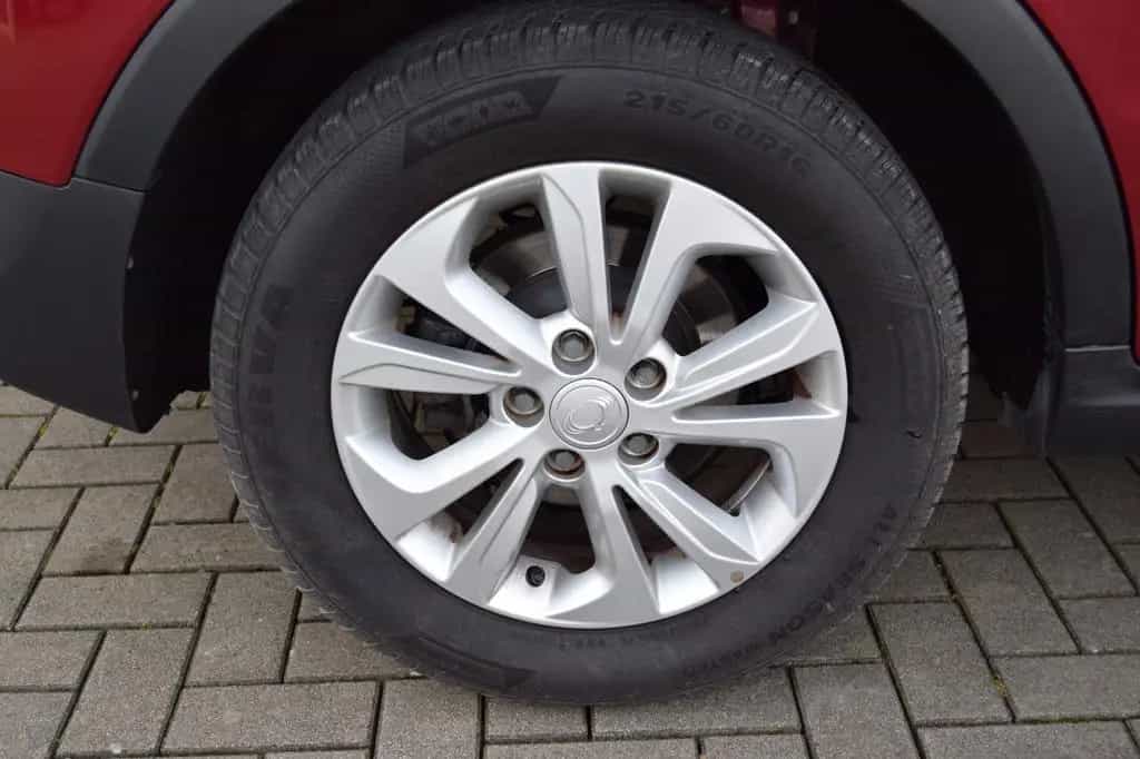 Ssangyong Tivoli !AUTOM! 2WD,Navi,Kam,Sitzh,Allwetterr,,,, 12/2019-photo-6