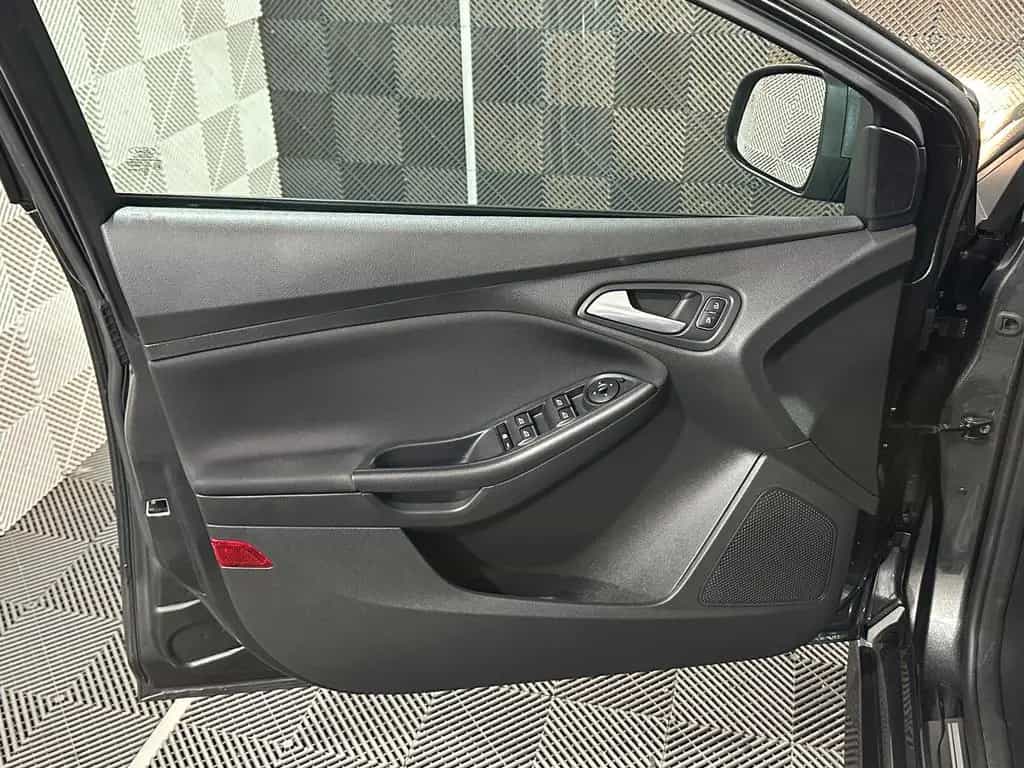 Ford Focus Turnier*ST LINE*R.KAM-PDC-SHZ-TEMP-LHZ-NAV 08/2018-photo-17