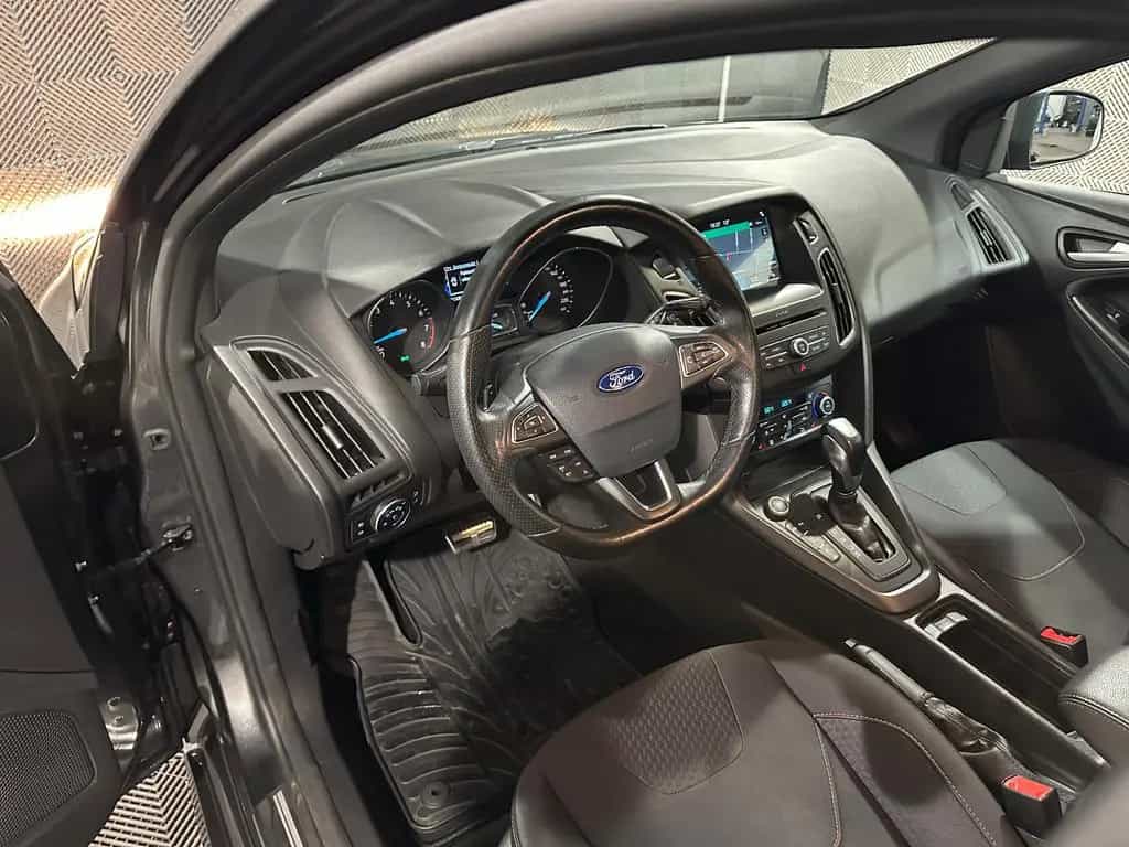 Ford Focus Turnier*ST LINE*R.KAM-PDC-SHZ-TEMP-LHZ-NAV 08/2018-photo-25