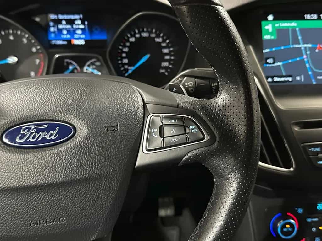 Ford Focus Turnier*ST LINE*R.KAM-PDC-SHZ-TEMP-LHZ-NAV 08/2018-photo-29