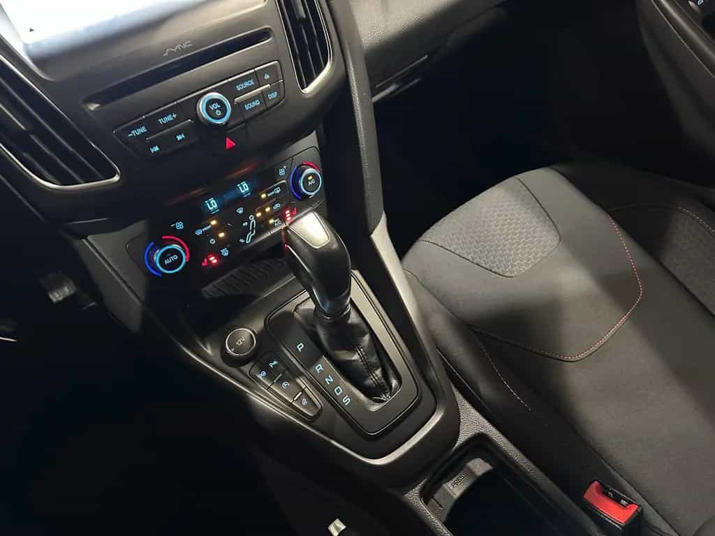 Ford Focus Turnier*ST LINE*R.KAM-PDC-SHZ-TEMP-LHZ-NAV 08/2018-photo-33