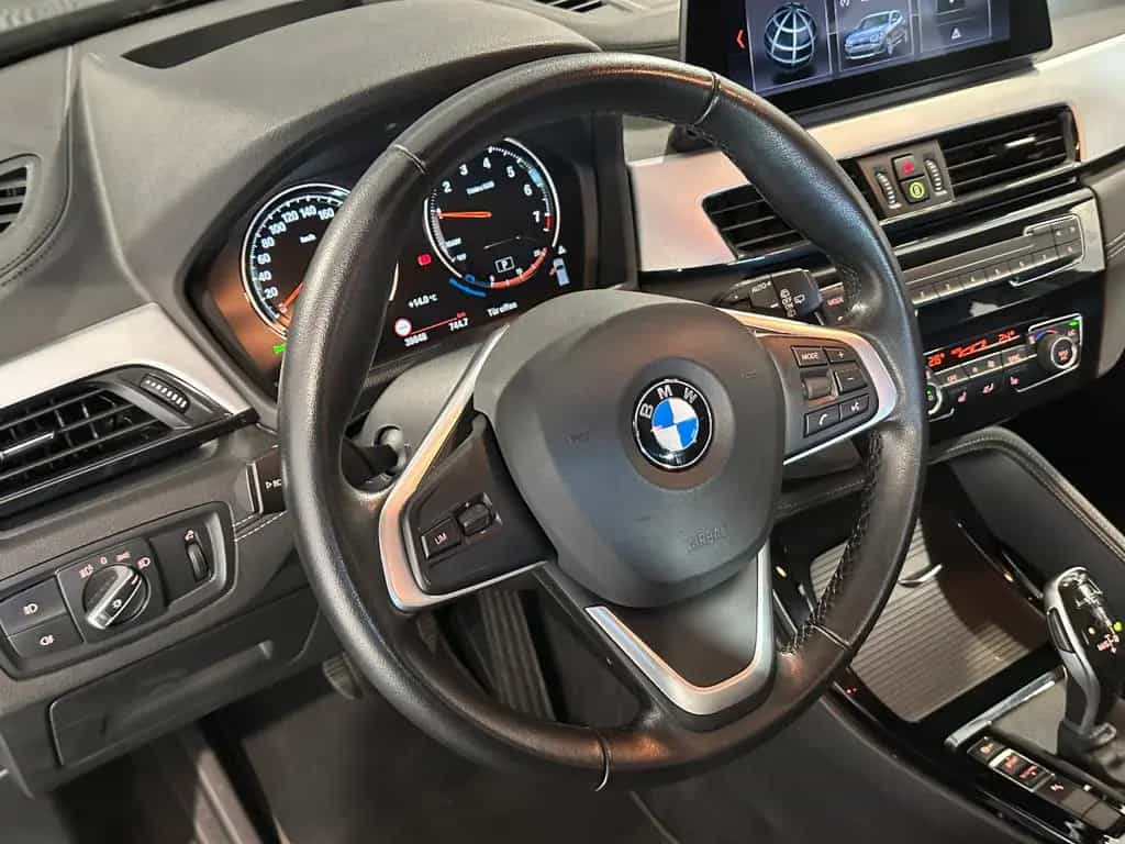 BMW X2 sDrive 18 i*BUSINESS*LED-HUD-NAVI-SITZ.HZ-PDC 11/2019-photo-23