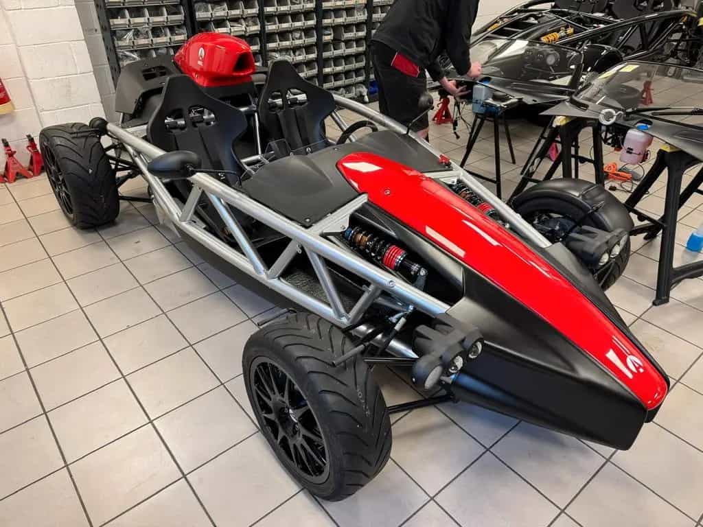 Ariel Atom 4 06/2025-photo-2
