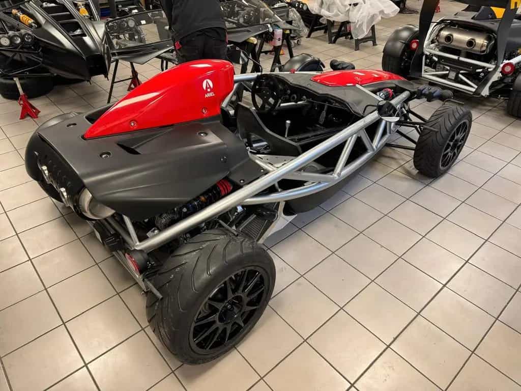 Ariel Atom 4 06/2025-photo-3