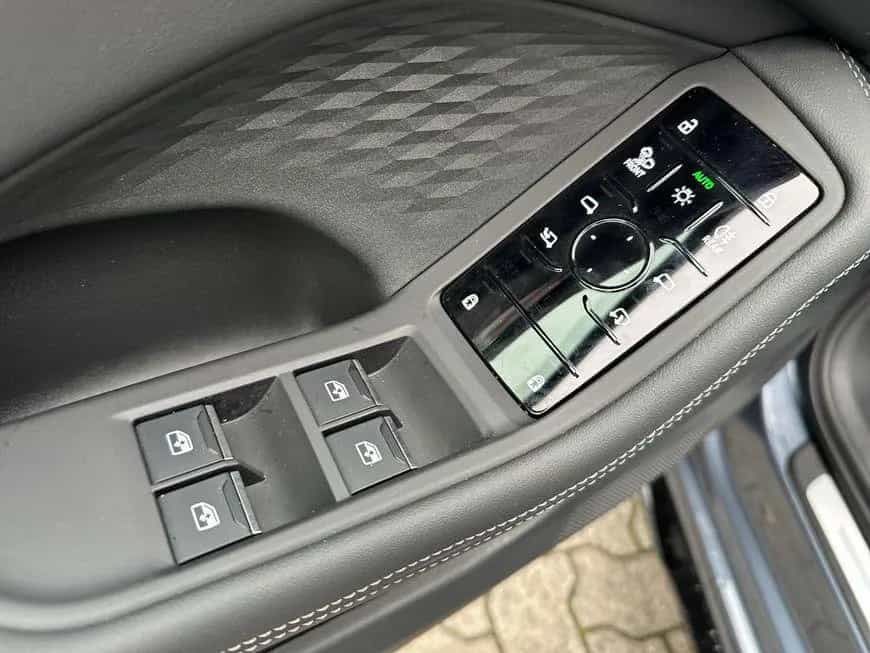 Audi A5 Avant 2.0 TDI quattro S tronic S line+B&O 04/2025-photo-21