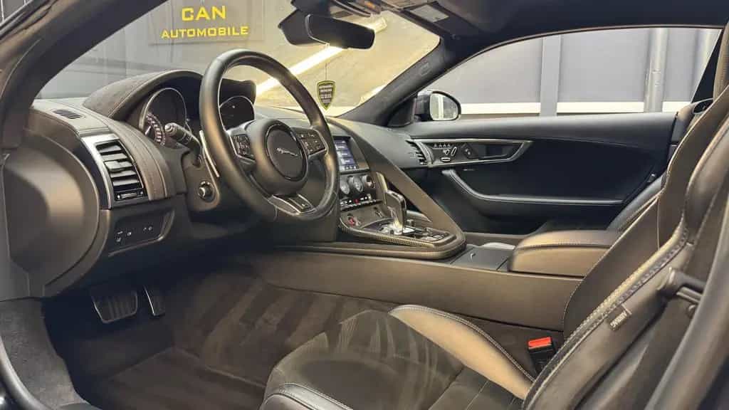 Jaguar F-Type R 5.0 L V8 Kompr.-AWD Aut.-Leder-CARBON 07/2019-photo-31