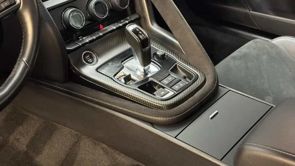 Jaguar F-Type R 5.0 L V8 Kompr.-AWD Aut.-Leder-CARBON 07/2019-photo-44