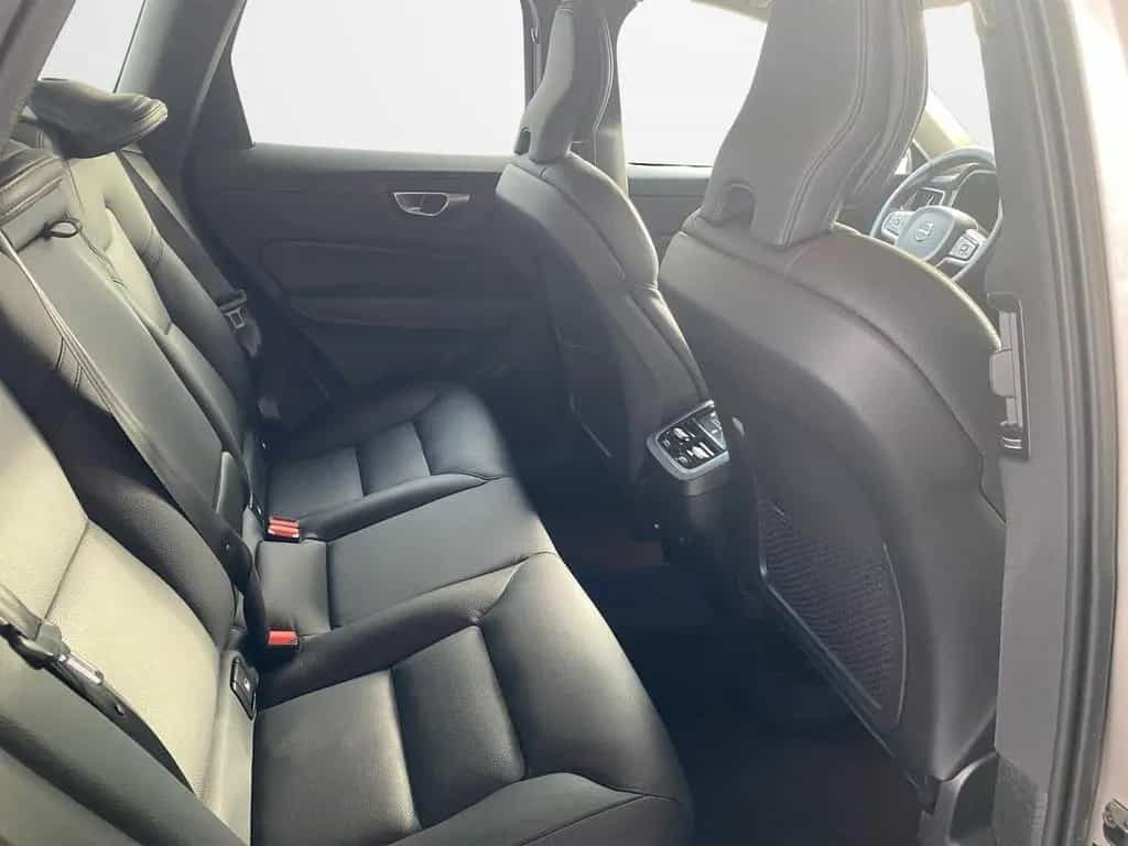 Volvo XC60 B5 Ultimate ACC+AHK+LED+SD*WinterP+ 09/2022-photo-12