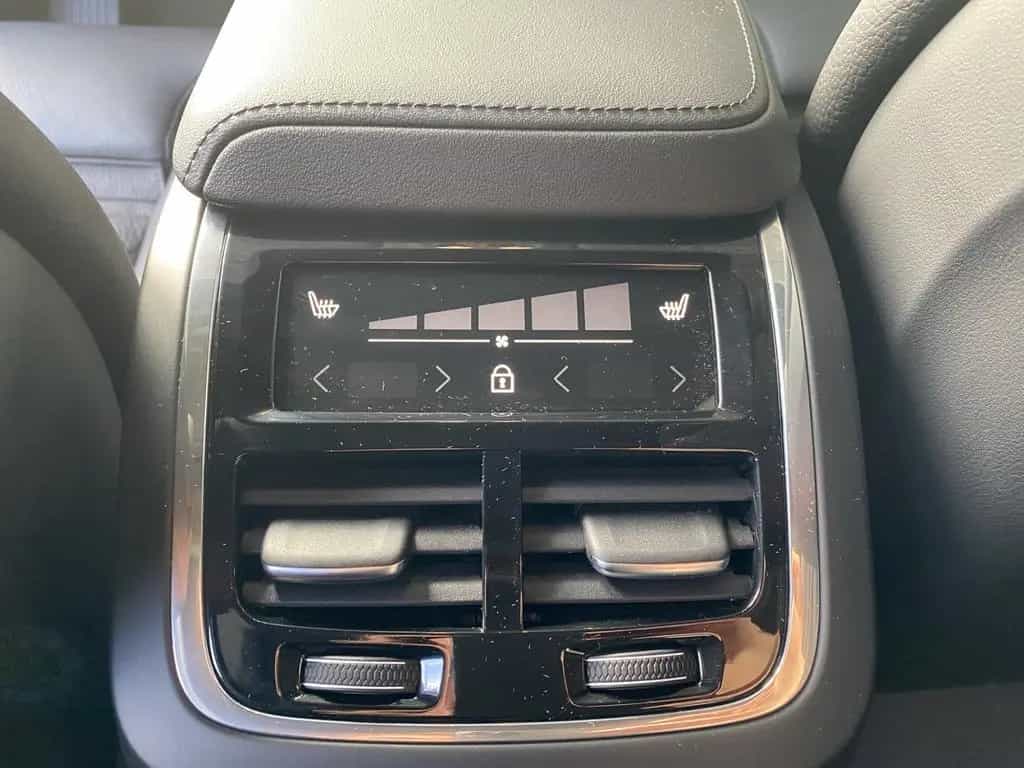 Volvo XC60 B5 Ultimate ACC+AHK+LED+SD*WinterP+ 09/2022-photo-21