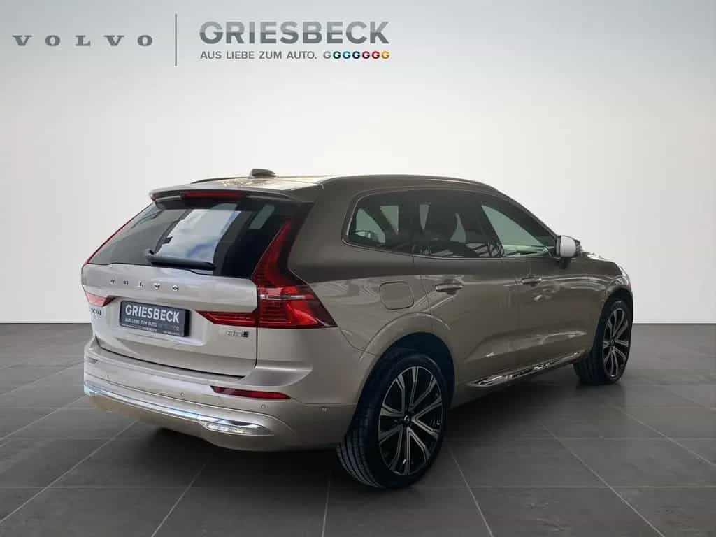 Volvo XC60 B5 Ultimate ACC+AHK+LED+SD*WinterP+ 09/2022-photo-4