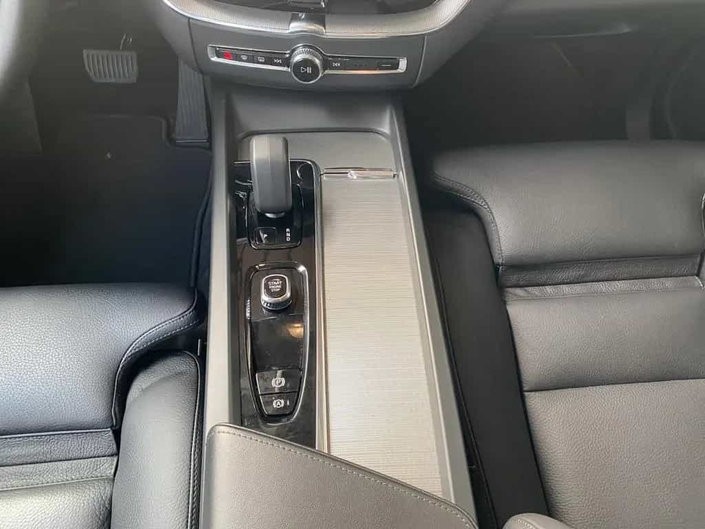 Volvo XC60 B5 Ultimate ACC+AHK+LED+SD*WinterP+ 09/2022-photo-8
