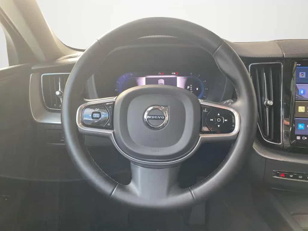 Volvo XC60 B5 Ultimate ACC+AHK+LED+SD*WinterP+ 09/2022-photo-9