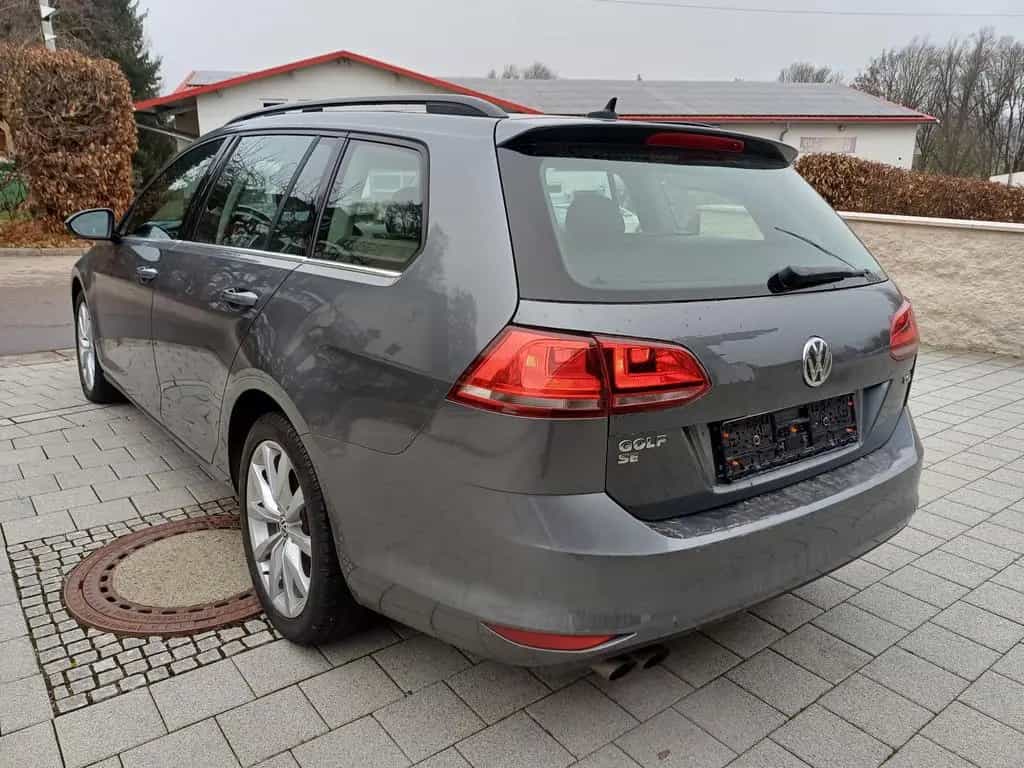 Volkswagen Golf 1.8 TSI DSG 4MOTION 10/2017-photo-3