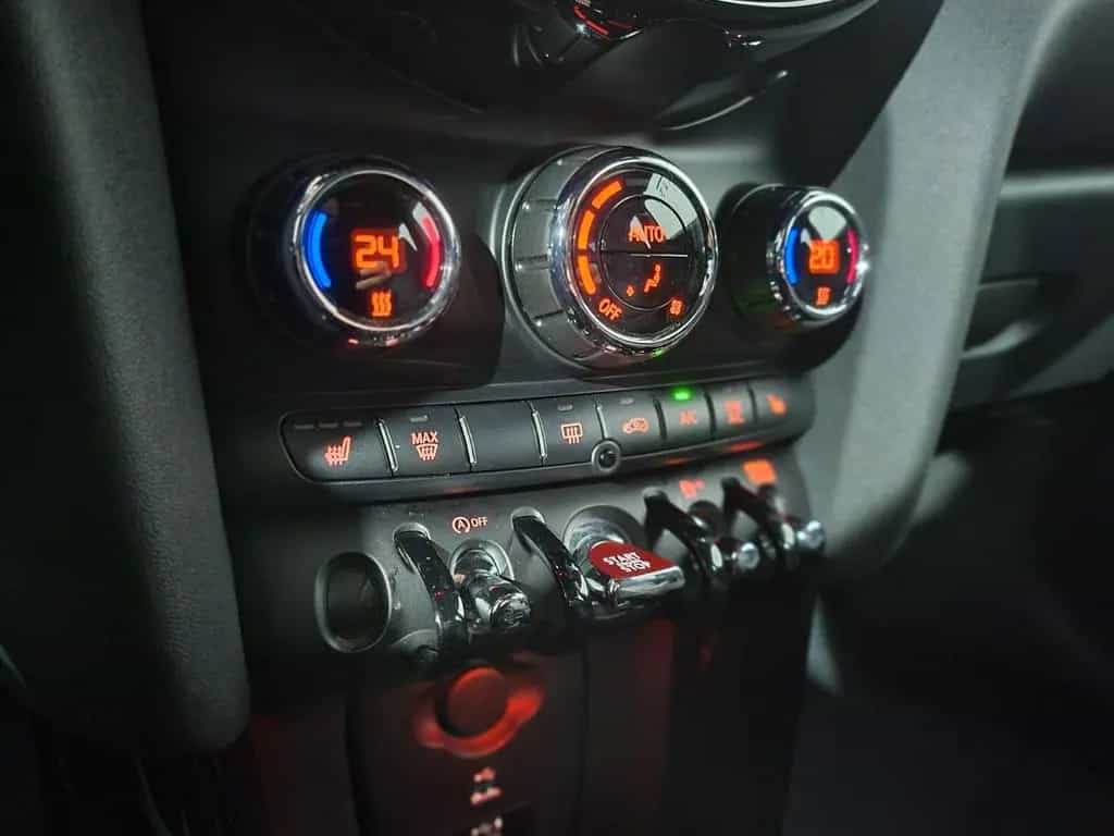 MINI Cooper Mini 5-trg. Cooper Classic Trim 05/2021-photo-21