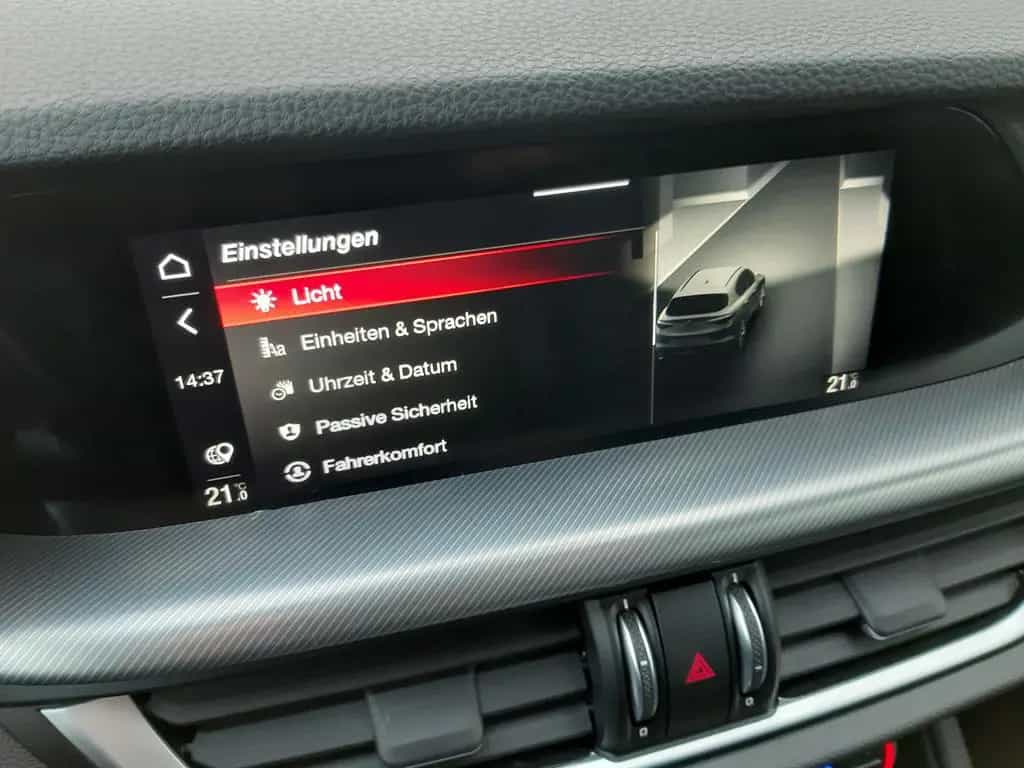 Alfa Romeo Stelvio 2.2 Diesel Veloce/aus Erstbesitz 11/2021-photo-28