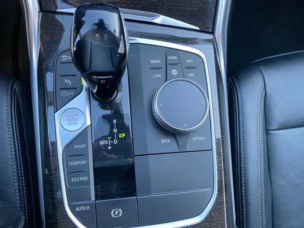 BMW 3 Series 320 d Touring Luxury Line *AHK*Pano*HiFi*SHZ*CAM 01/2020-photo-26