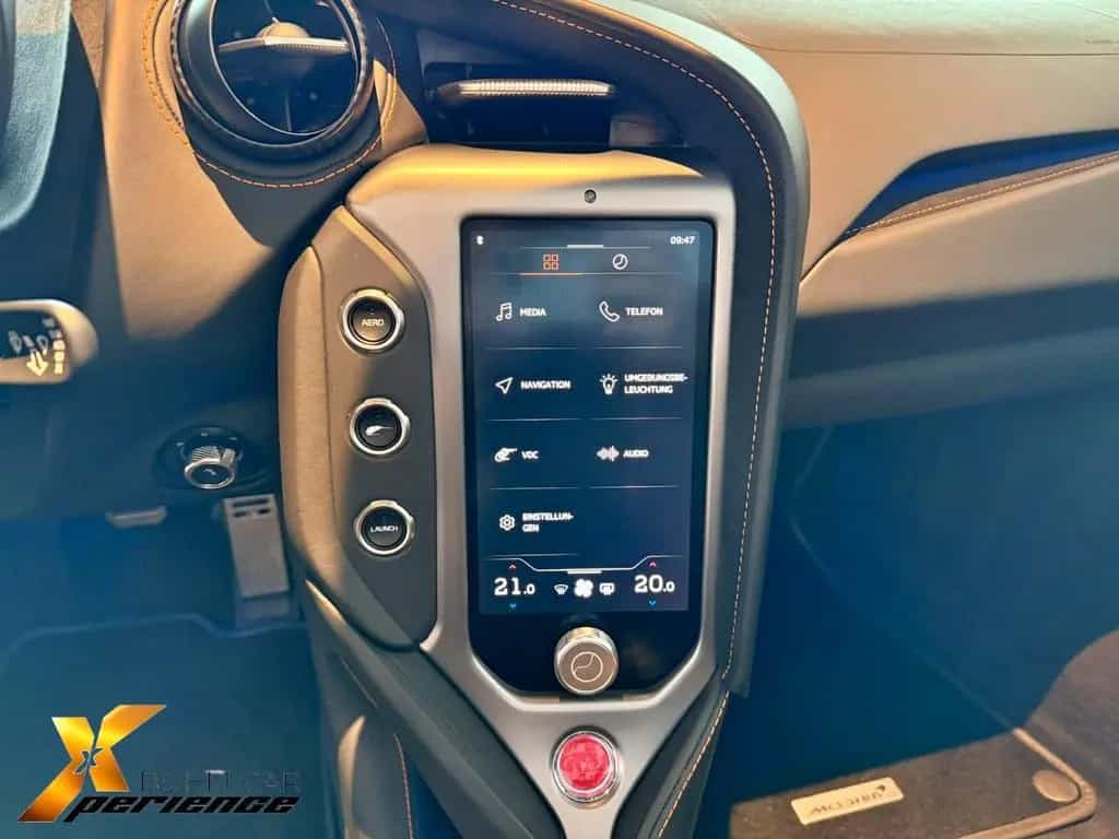 McLaren 750S Spider - Carbon - B&W - TechLux -Black Pack 07/2024-photo-14