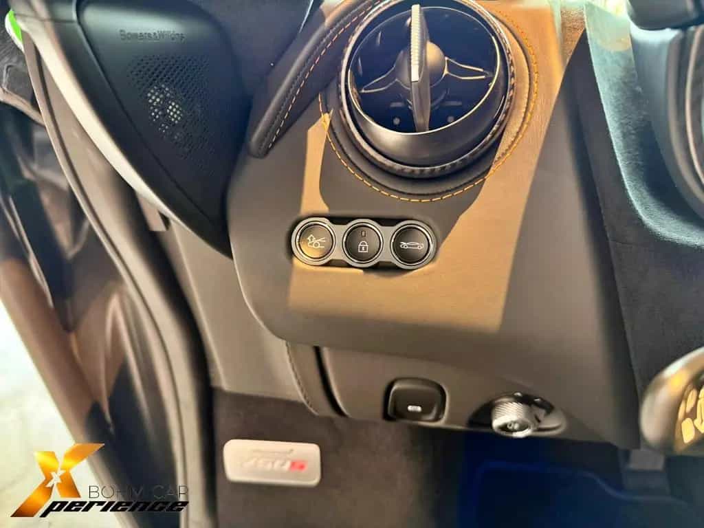 McLaren 750S Spider - Carbon - B&W - TechLux -Black Pack 07/2024-photo-18