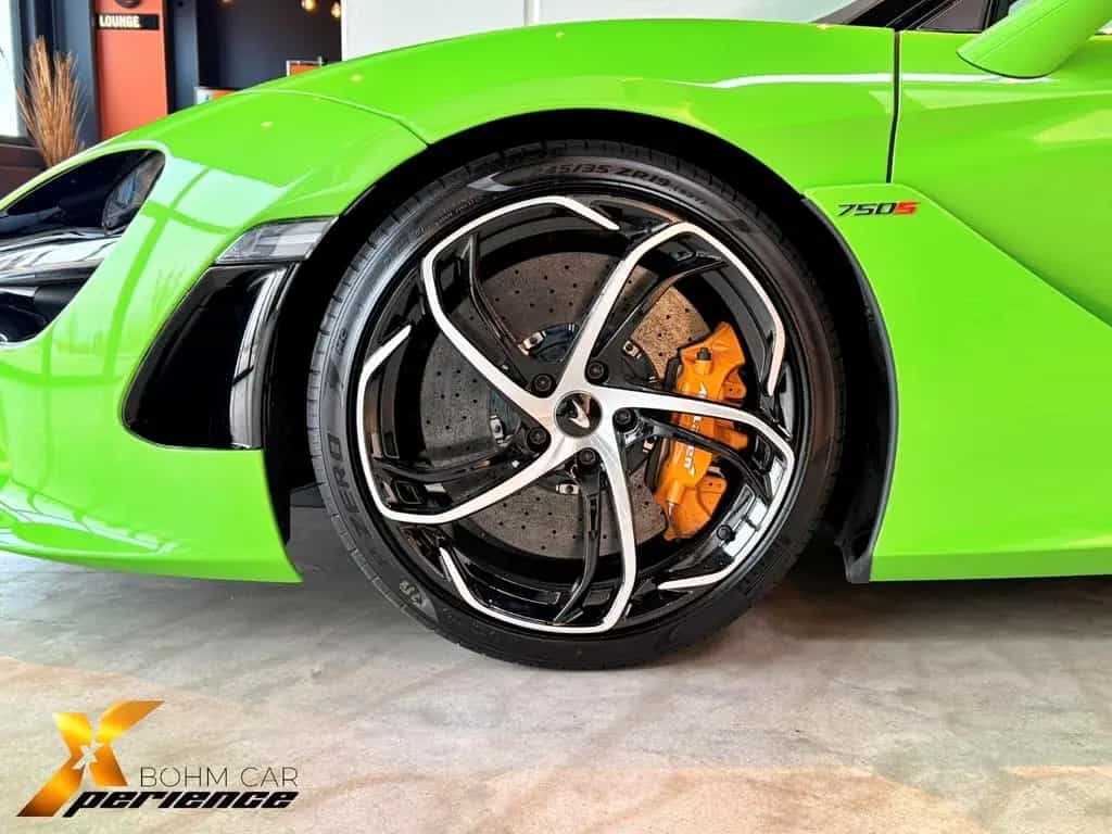 McLaren 750S Spider - Carbon - B&W - TechLux -Black Pack 07/2024-photo-4