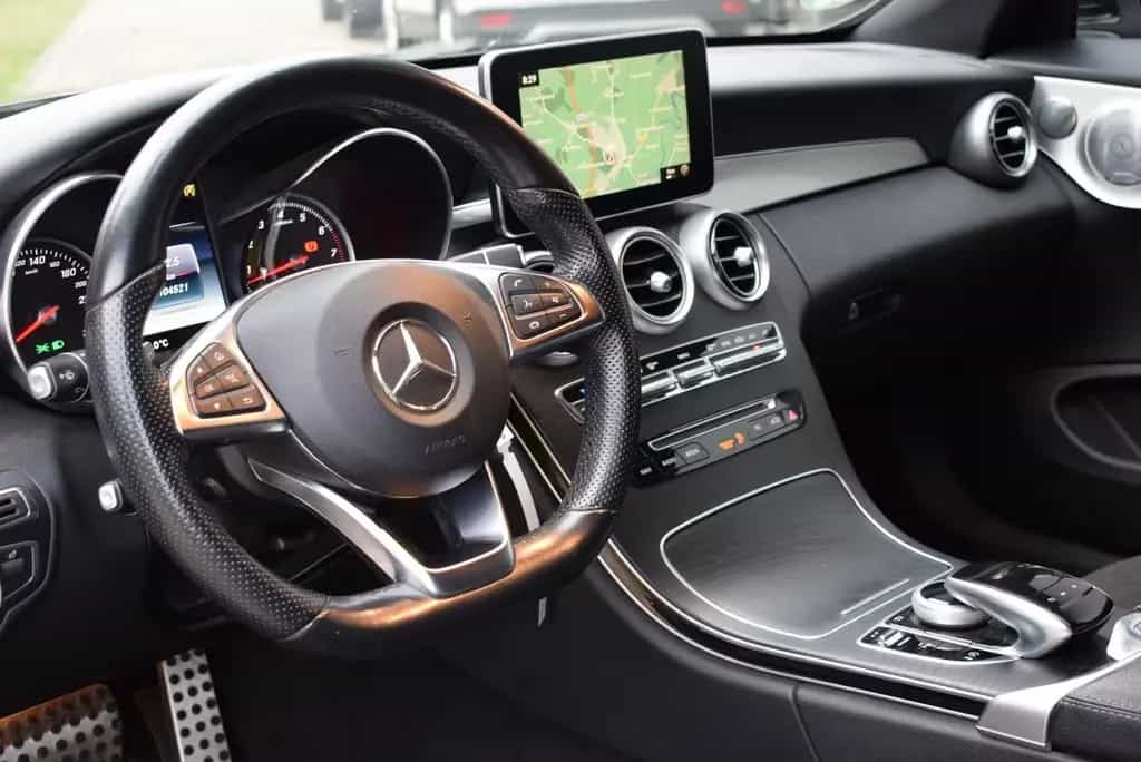Mercedes-Benz C 400 Cabrio 9G 4Matic *AMG-Line*LED*AHK*RüKam* 03/2017-photo-10