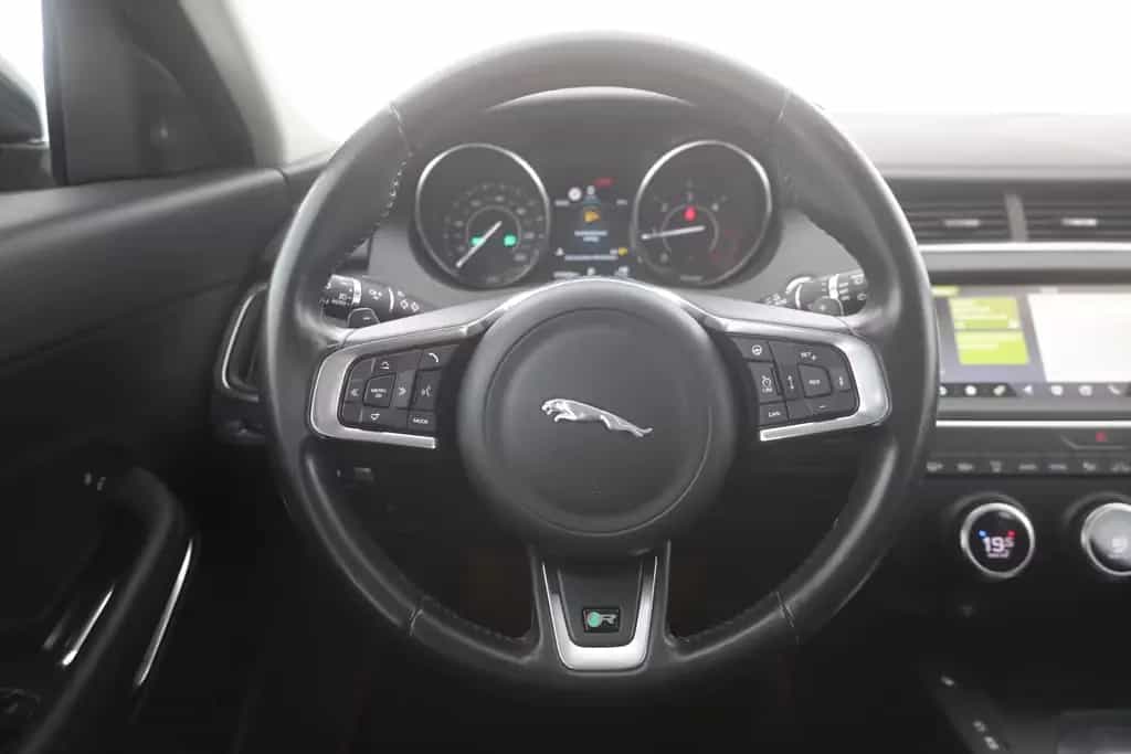 Jaguar E-Pace D180 S AWD LED Navi Leder Kamera DAB 03/2019-photo-12