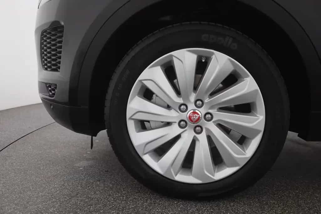 Jaguar E-Pace D180 S AWD LED Navi Leder Kamera DAB 03/2019-photo-31