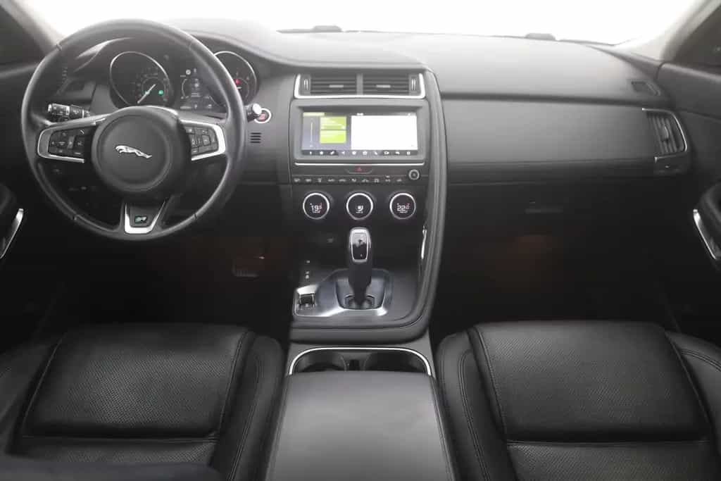 Jaguar E-Pace D180 S AWD LED Navi Leder Kamera DAB 03/2019-photo-8