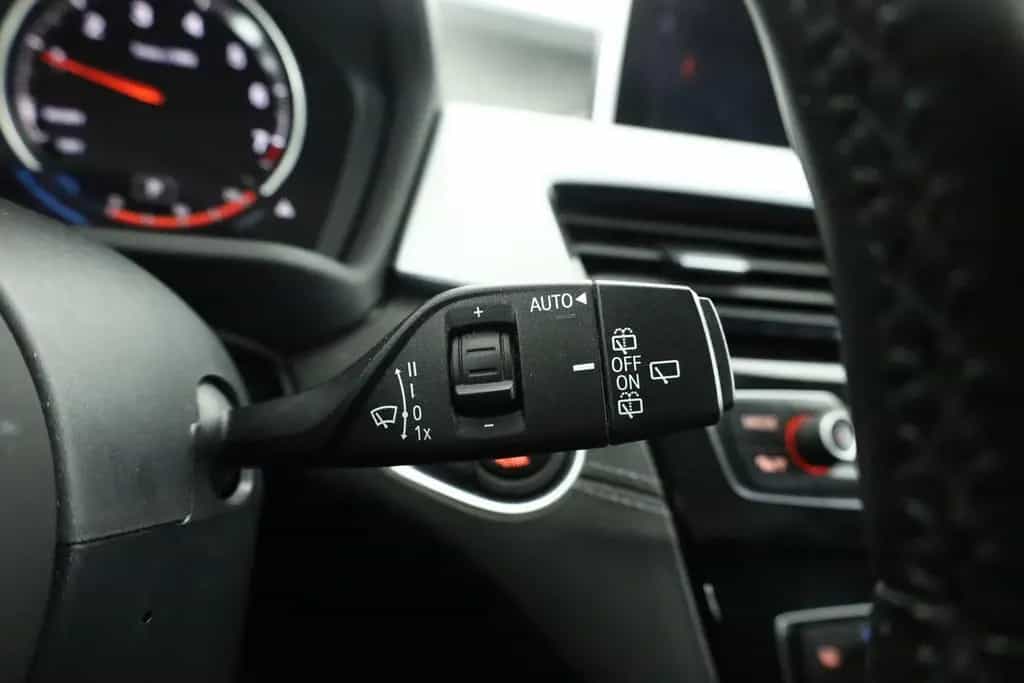BMW X2 18i Advantage LED Navi Sitzheizung DAB USB 01/2020-photo-18