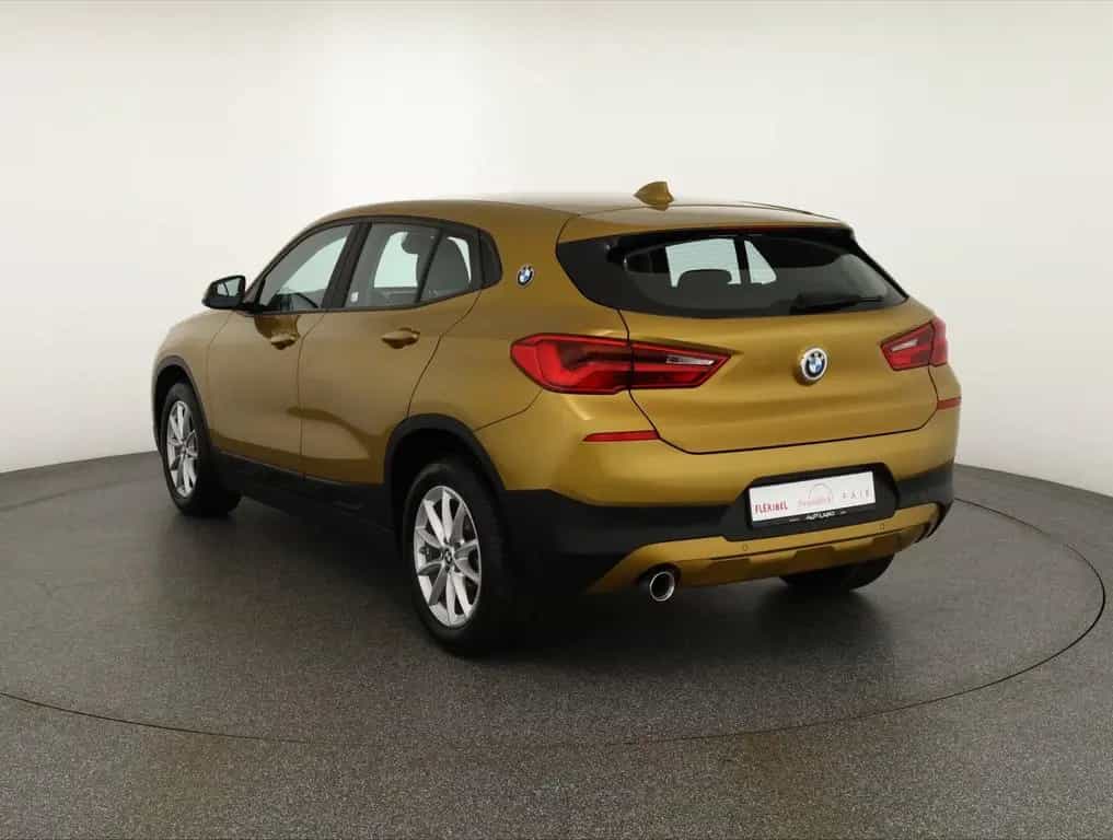 BMW X2 18i Advantage LED Navi Sitzheizung DAB USB 01/2020-photo-2