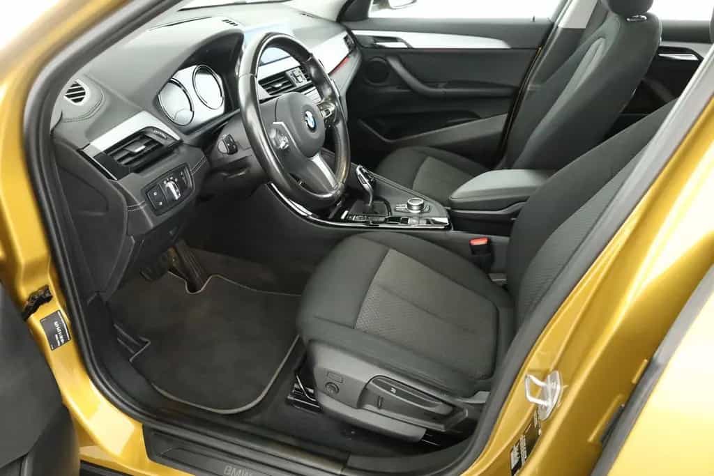 BMW X2 18i Advantage LED Navi Sitzheizung DAB USB 01/2020-photo-21