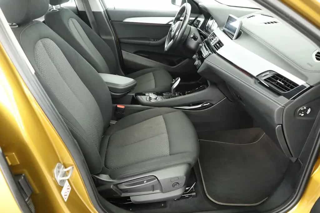 BMW X2 18i Advantage LED Navi Sitzheizung DAB USB 01/2020-photo-22