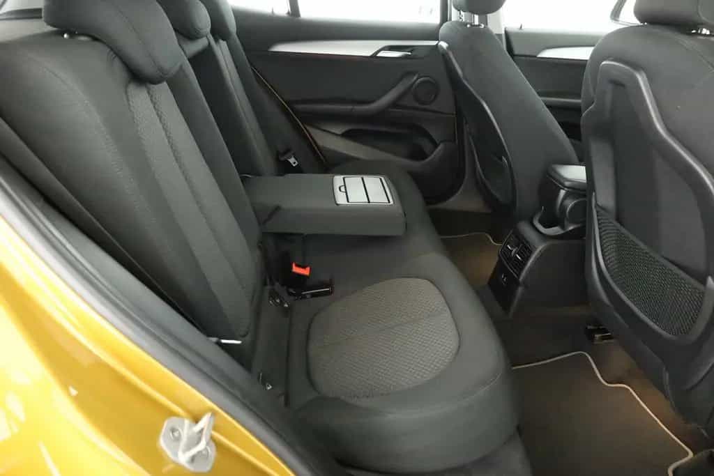 BMW X2 18i Advantage LED Navi Sitzheizung DAB USB 01/2020-photo-23
