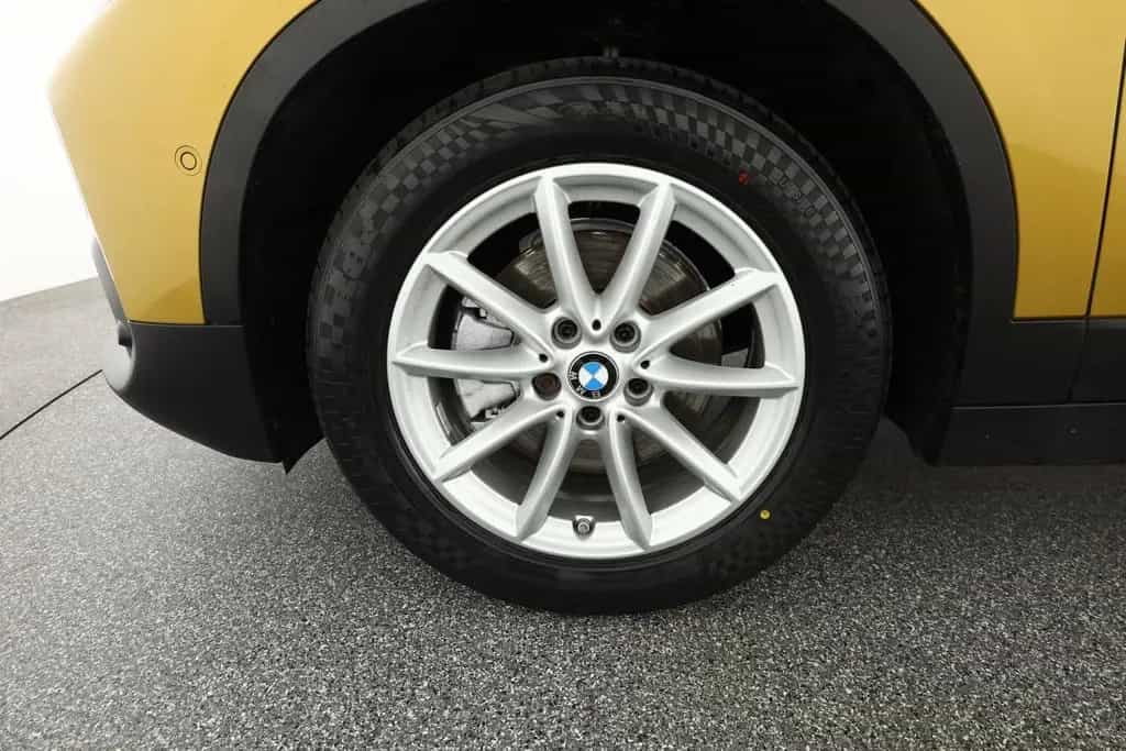 BMW X2 18i Advantage LED Navi Sitzheizung DAB USB 01/2020-photo-30