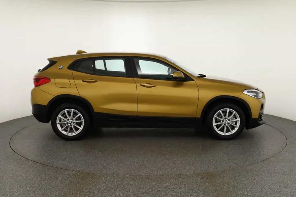BMW X2 18i Advantage LED Navi Sitzheizung DAB USB 01/2020-photo-5