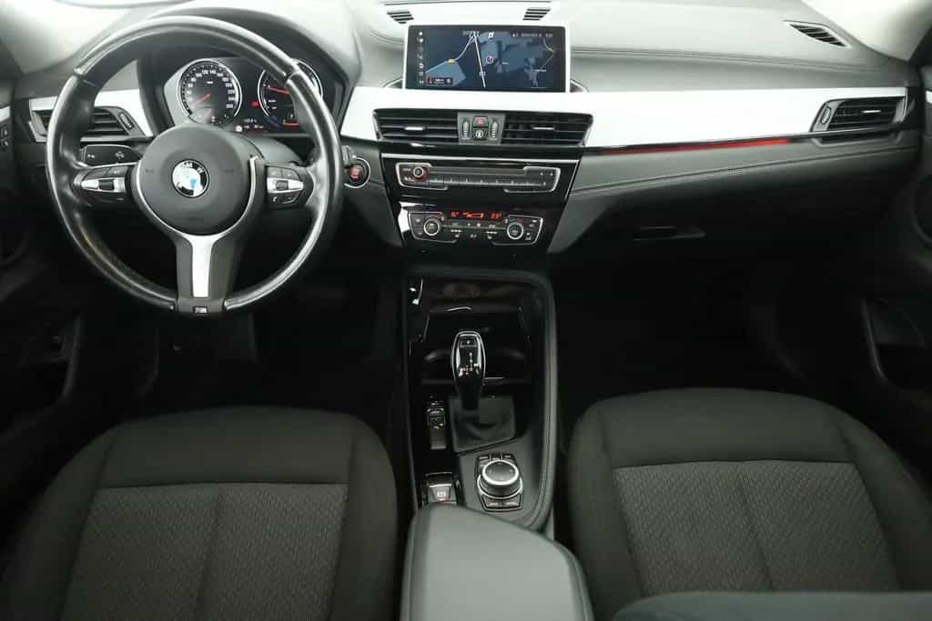 BMW X2 18i Advantage LED Navi Sitzheizung DAB USB 01/2020-photo-8