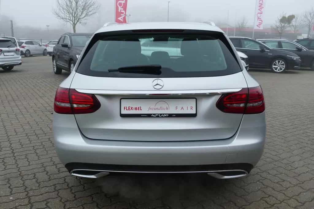 Mercedes-Benz C-Class T-Modell Avantgarde LED Navi PDC Tempomat 04/2020-photo-3