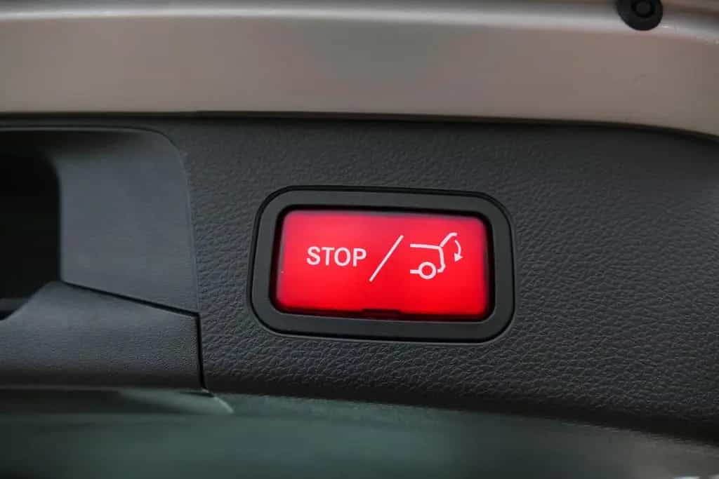 Mercedes-Benz C-Class T-Modell Avantgarde LED Navi PDC Tempomat 04/2020-photo-35
