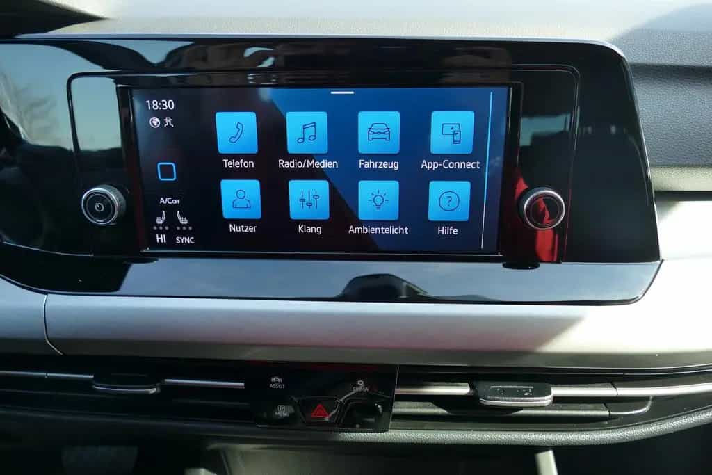 Volkswagen Golf VIII Variant Life eTSI DSG LED ACC Tempomat 07/2022-photo-16
