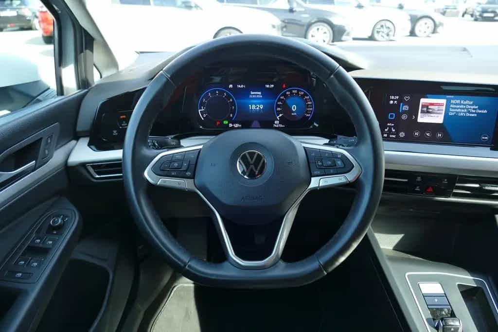 Volkswagen Golf VIII Variant Life eTSI DSG LED ACC Tempomat 07/2022-photo-8