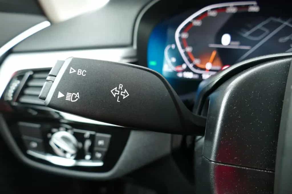 BMW 5 Series 520d Touring Aut. LED Navi ACC Sportsitze Leder 08/2022-photo-12