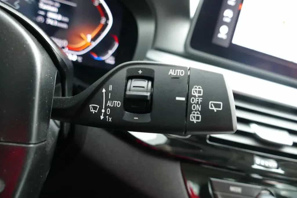 BMW 5 Series 520d Touring Aut. LED Navi ACC Sportsitze Leder 08/2022-photo-13