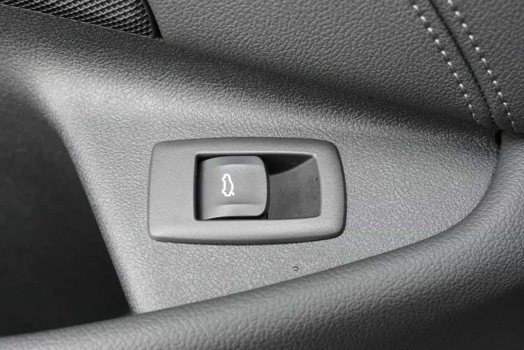 BMW 5 Series 520d Touring Aut. LED Navi ACC Sportsitze Leder 08/2022-photo-24