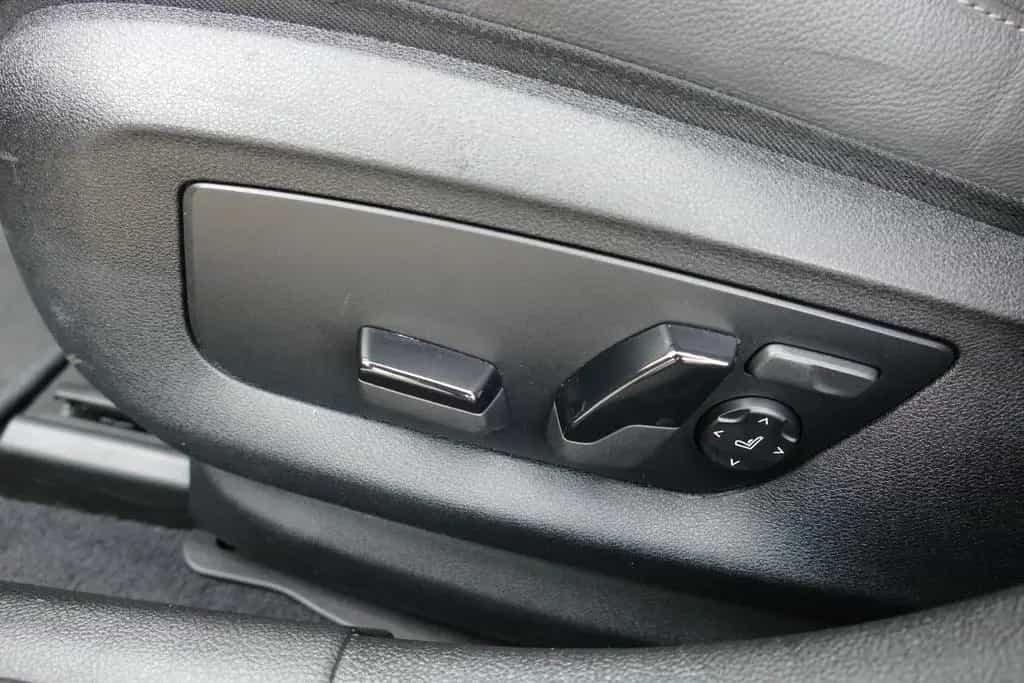 BMW 5 Series 520d Touring Aut. LED Navi ACC Sportsitze Leder 08/2022-photo-28