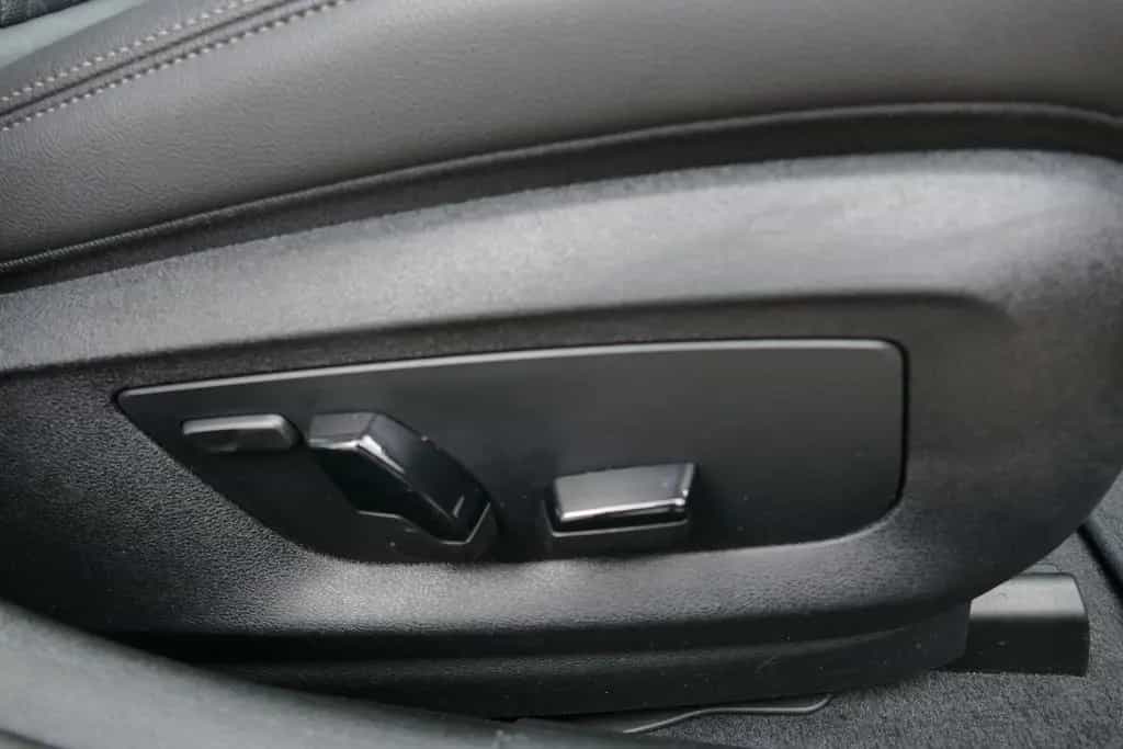 BMW 5 Series 520d Touring Aut. LED Navi ACC Sportsitze Leder 08/2022-photo-30