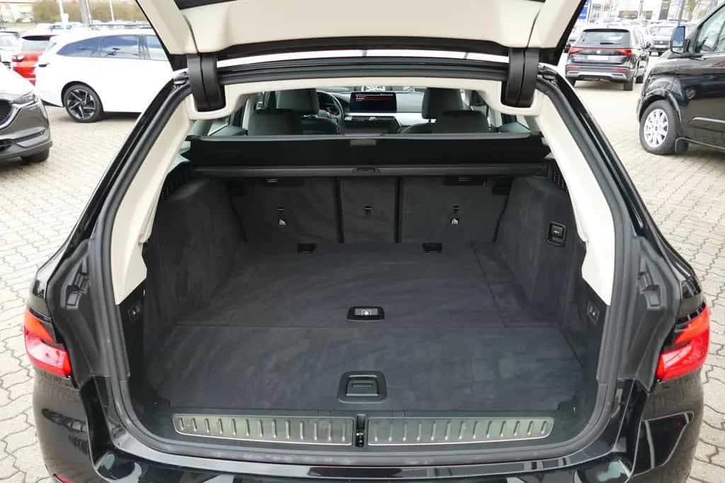 BMW 5 Series 520d Touring Aut. LED Navi ACC Sportsitze Leder 08/2022-photo-33