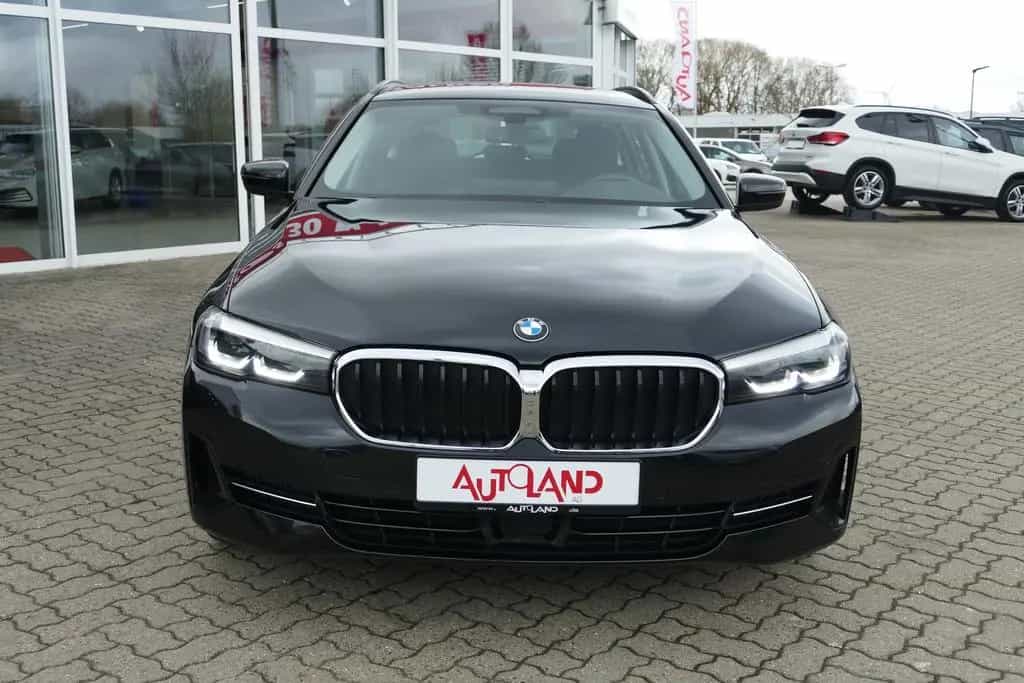 BMW 5 Series 520d Touring Aut. LED Navi ACC Sportsitze Leder 08/2022-photo-6