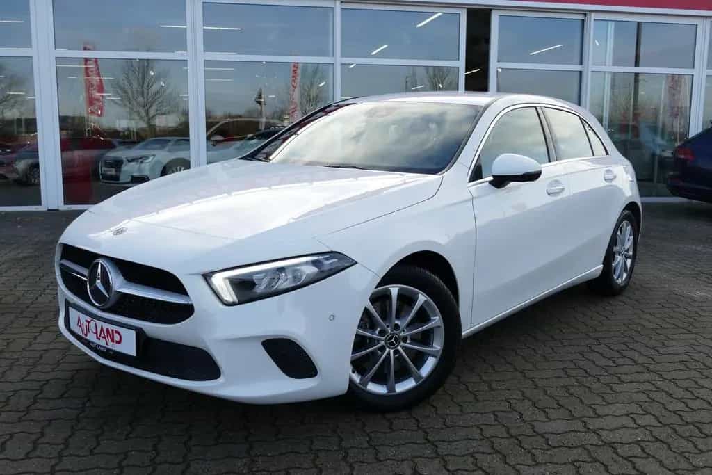 Mercedes-Benz A-Class Progressive LED Navi Sitzheizung Tempomat 04/2019-photo-1