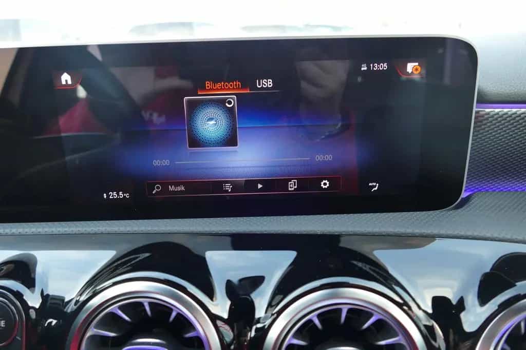 Mercedes-Benz A-Class Progressive LED Navi Sitzheizung Tempomat 04/2019-photo-17